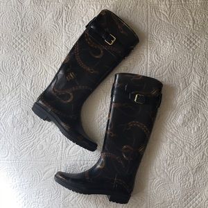 ❤️ Gold Buckle Black Rainboots!